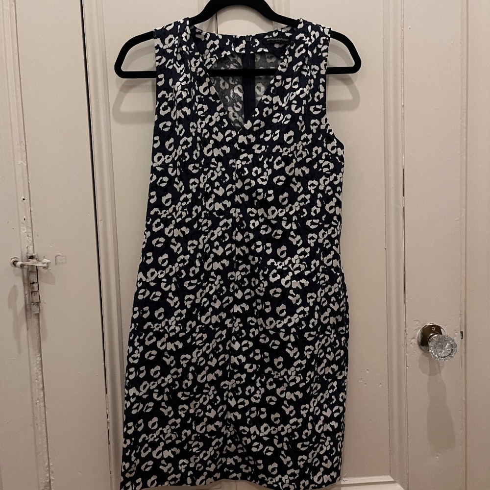 Banana republic blue floral dress